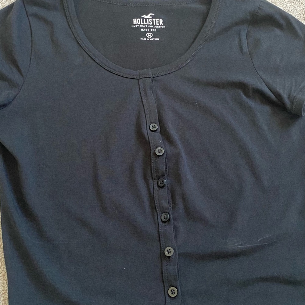Hollister Baby Tee